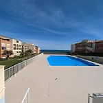 Avec Piscine, Acces Et Climatisation 阿格德