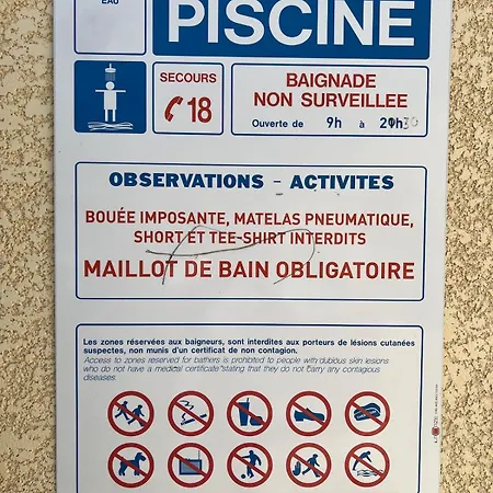 아파트 Avec Piscine, Acces Et Climatisation *