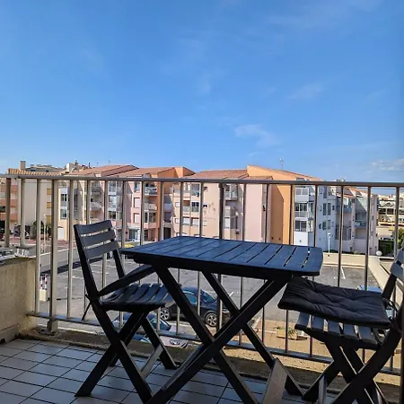 Avec Piscine, Acces Et Climatisation 아파트 아그